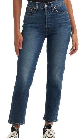 Women's Wedgie Straight Jeans